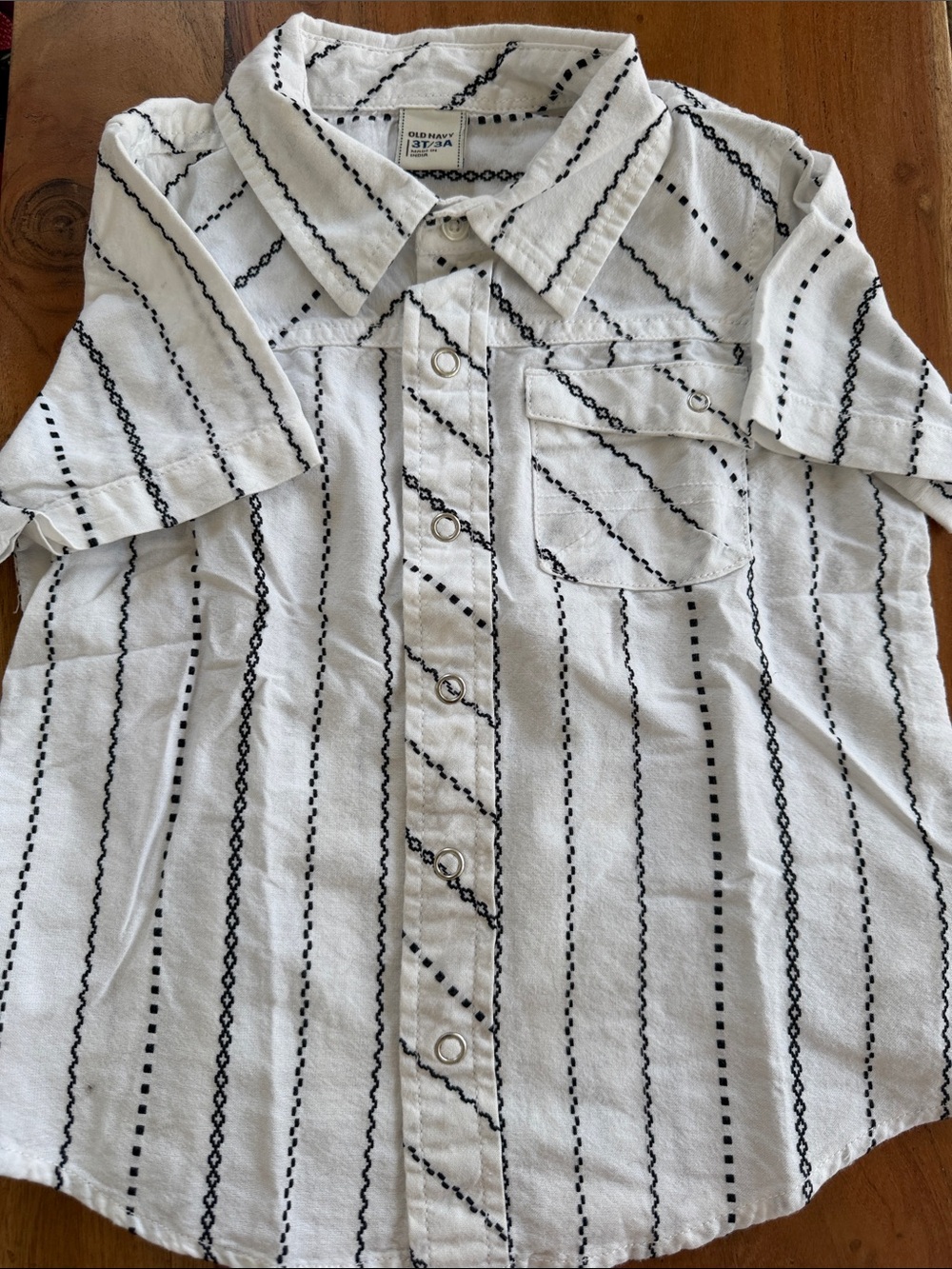 NWOT Old Navy Short-Sleeve Button-Down Shirt